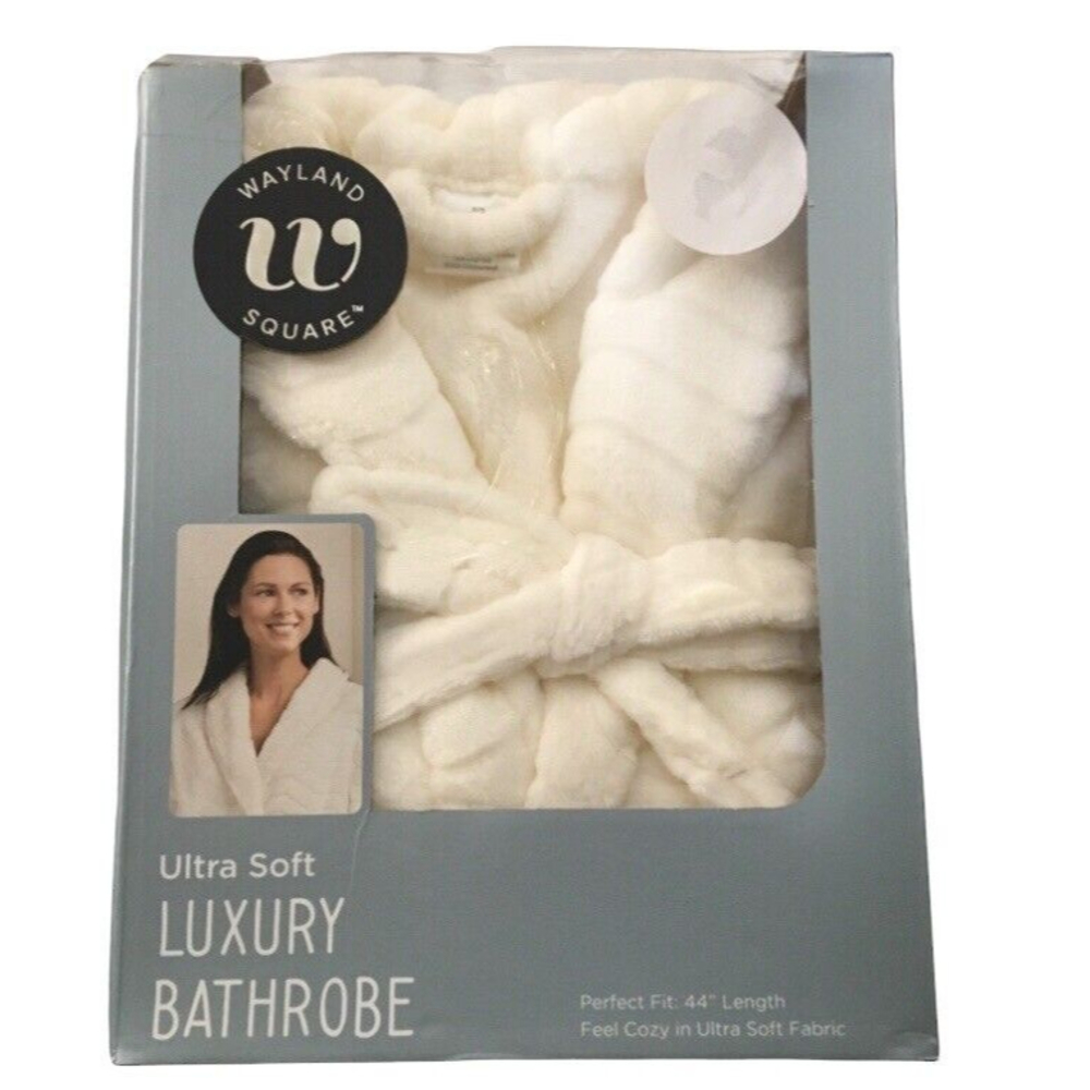 WAYLAND SQUARE WOMEN'S WHITE LUXURY BATHROBE ONE SIZE